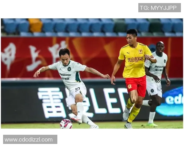 成都羽毛球队在邀请赛积分榜中以58分稳居第一名展现强劲实力 成都羽毛球队在邀请赛积分榜中以58分稳居第一名展现强劲实力