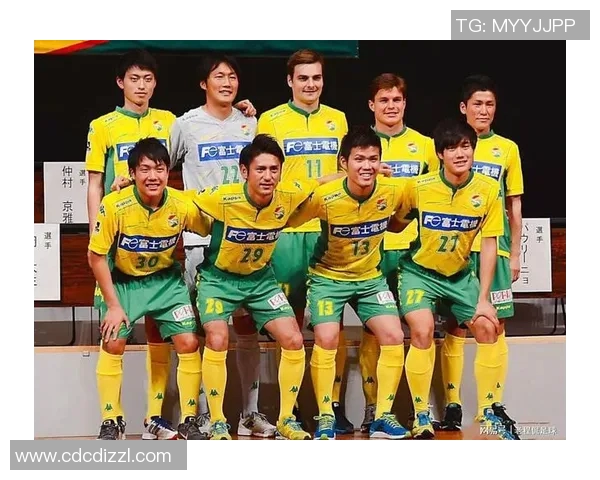 西安足球队荣登足球配合排行榜第六名展现团队实力与默契 西安足球队荣登足球配合排行榜第六名展现团队实力与默契