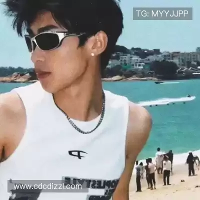 邢颂坦